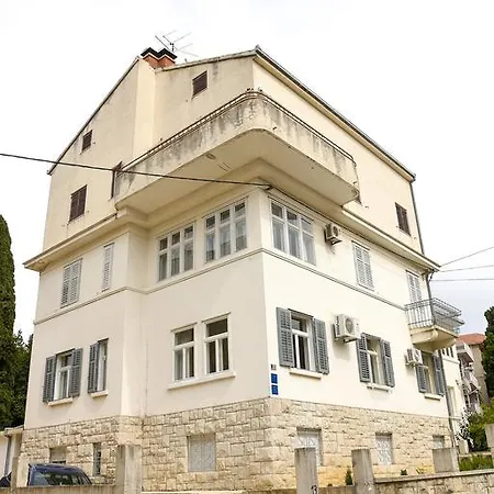 Apartment Bacvice